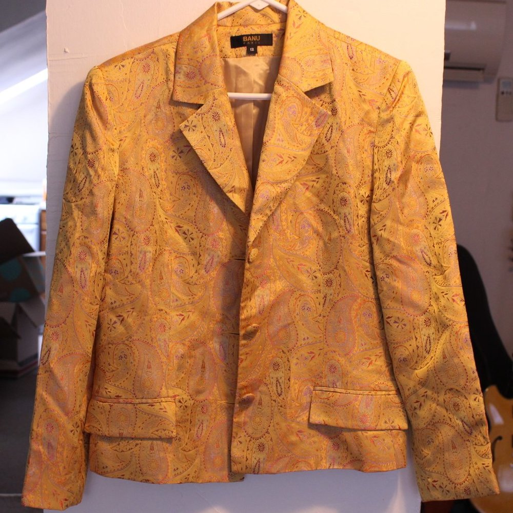 Casual paisley blazer